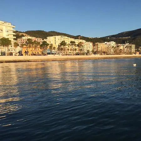 Vlora Apartment At Seaside New Exterior photo