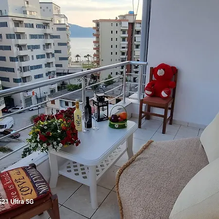 Vlora Apartment At Seaside New Exterior photo